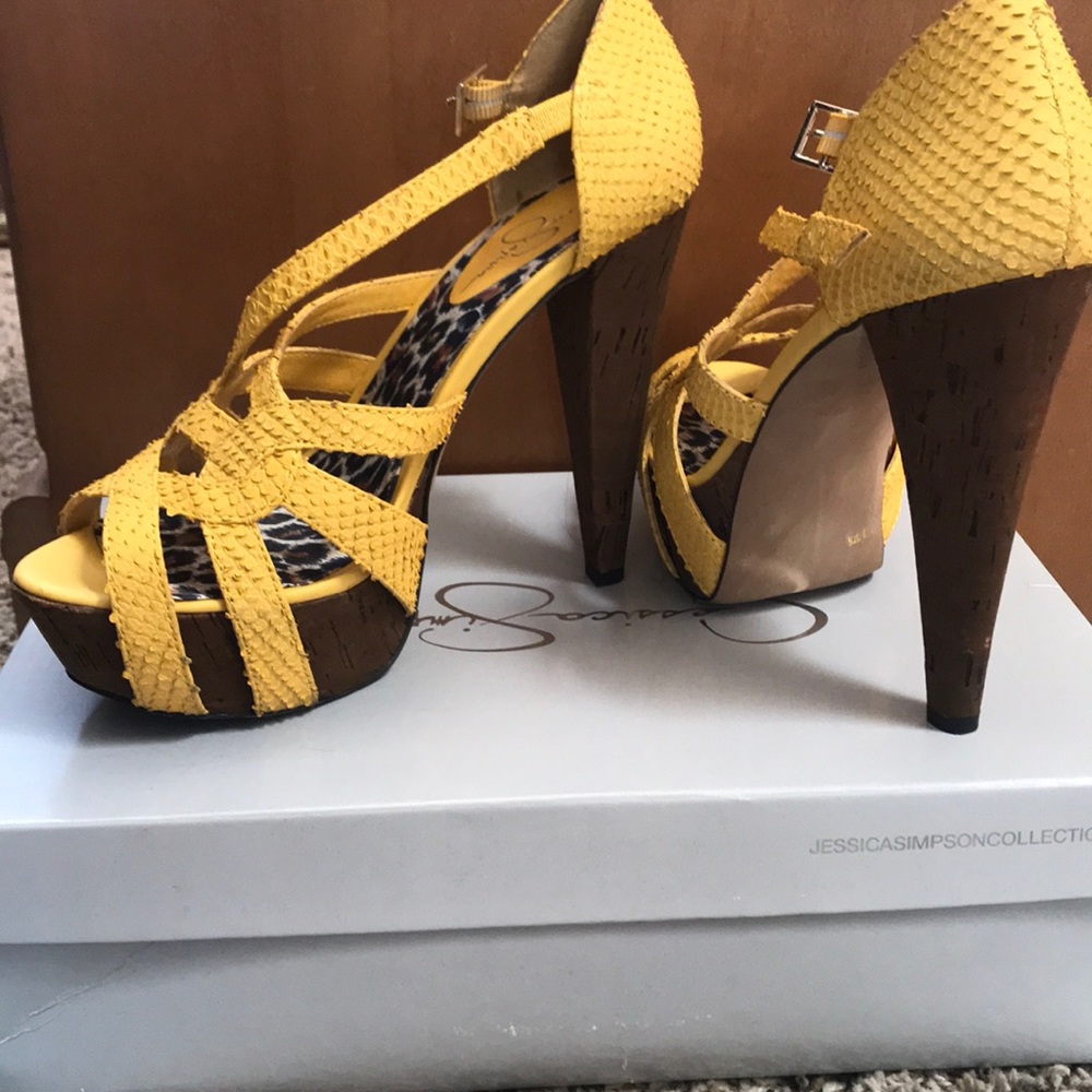 Jessica Simpson heels